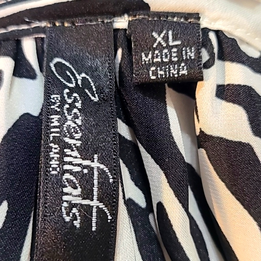 Essentials by Milano Black & White Print Top, Puffy Sleeves, Size XL - Picture 8 of 9